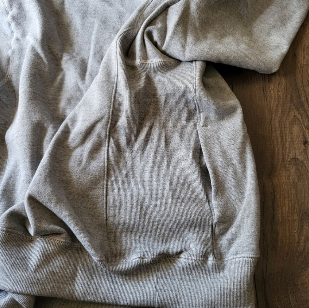 Project Rock Under Armour Thick Activewear Hoodie Sweater Warm Up - Picture 9 of 9